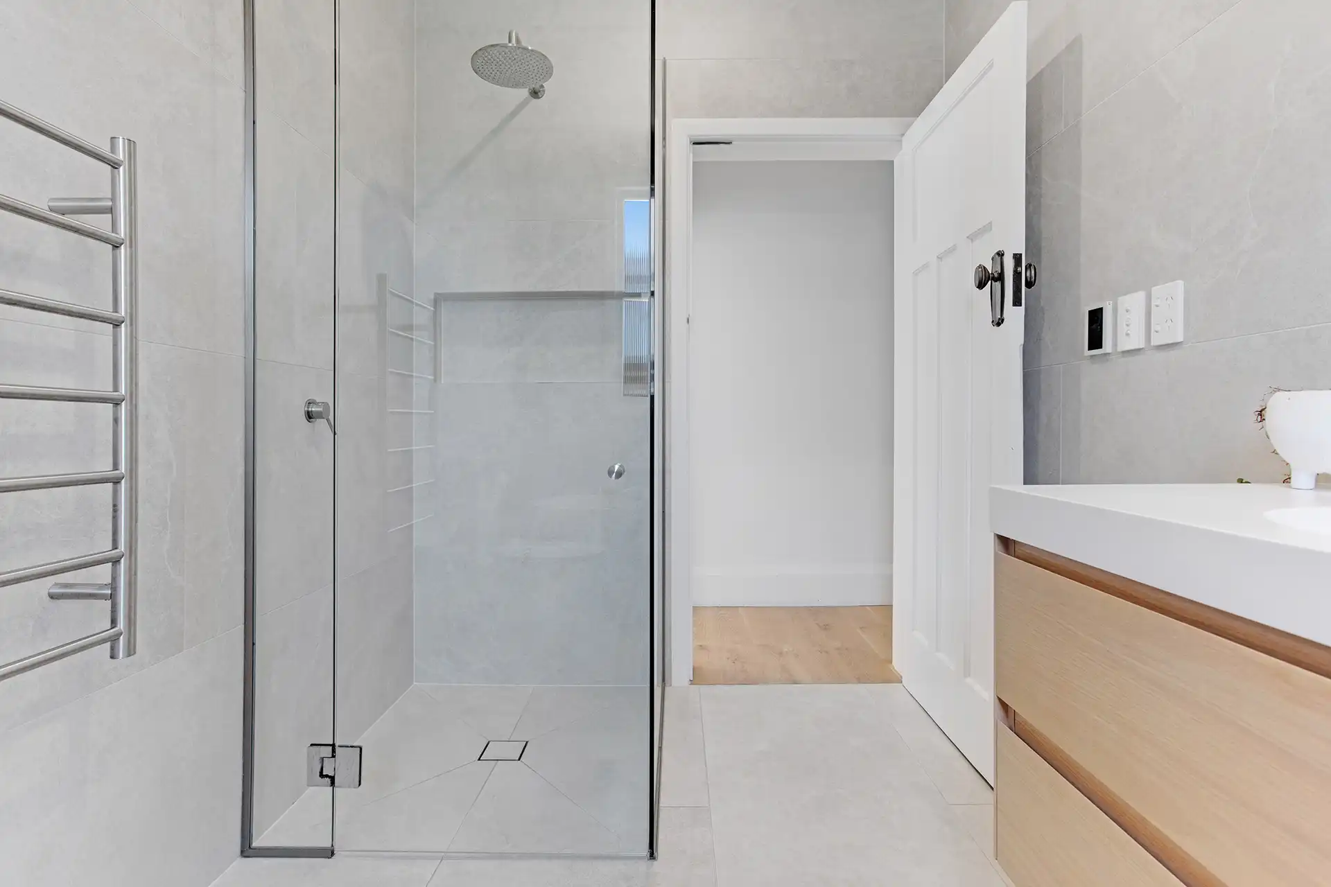 Auckland villa renovation